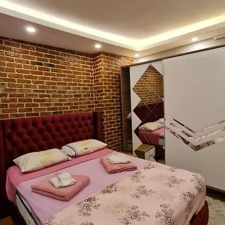 One Bedroom In Istiklal Street Daire