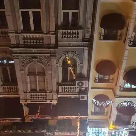 One Bedroom In Istiklal Street Daire İstanbul